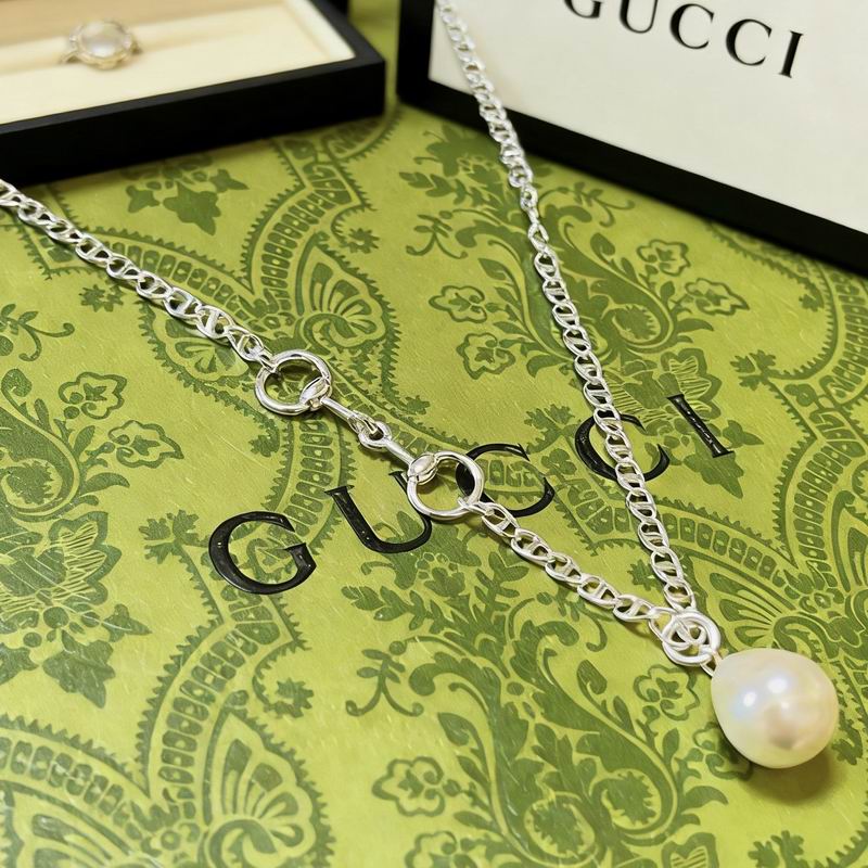 Gucci Necklace  02yxs18